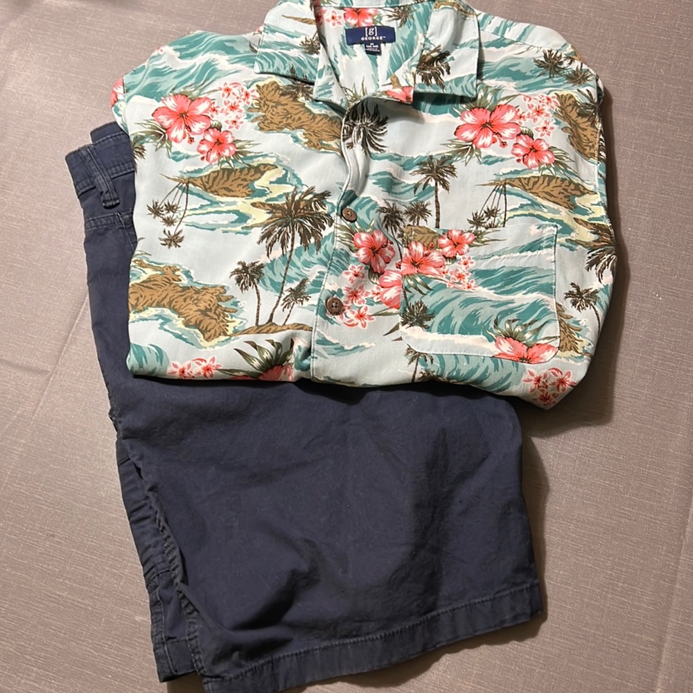 Short sleeve floral button down